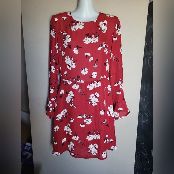 Dynamite Dresses & Skirts - Dynamite Red Floral Long Sleeve Dress, Size Small